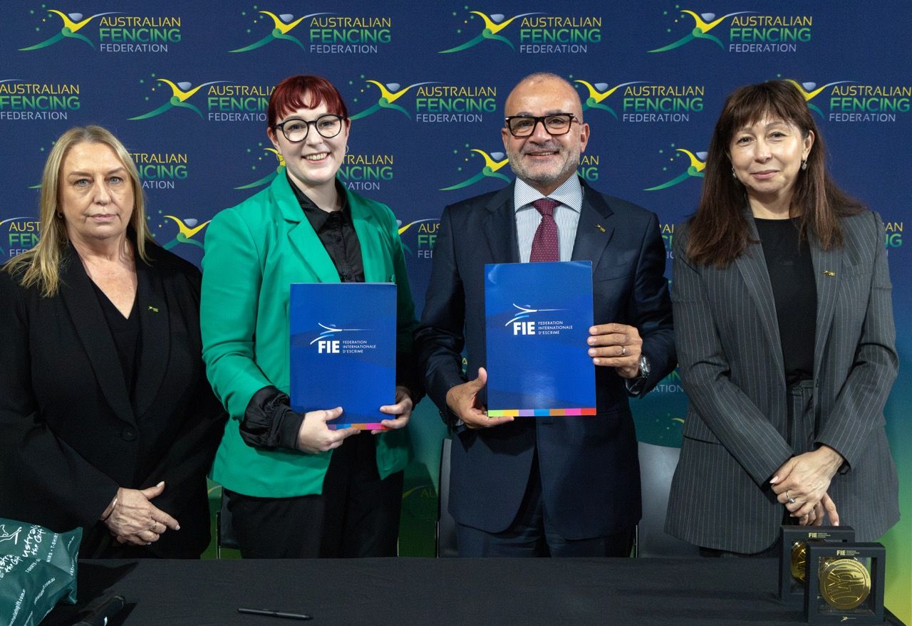 FIE WELCOMES AUSTRALIAN FENCING FEDERATION AS FIRST SIGNATORY TO THE ‘ROAD TO BRISBANE 2032’ CAMPAIGN